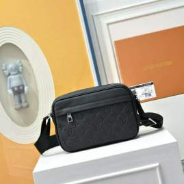 Picture of Louis Vuitton Mens Bags _SKUfw214529127fw